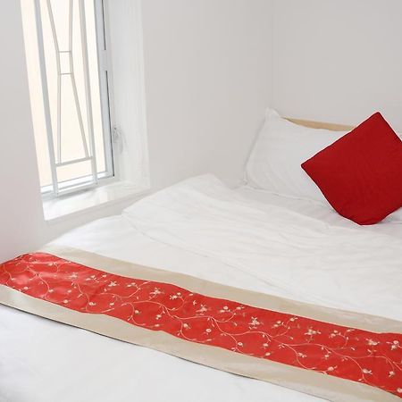 Sunrise International - Boutique Hostel Kowloon  Bagian luar foto