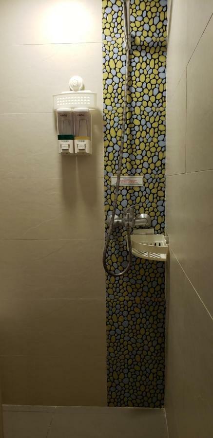 Sunrise International - Boutique Hostel Kowloon  Bagian luar foto